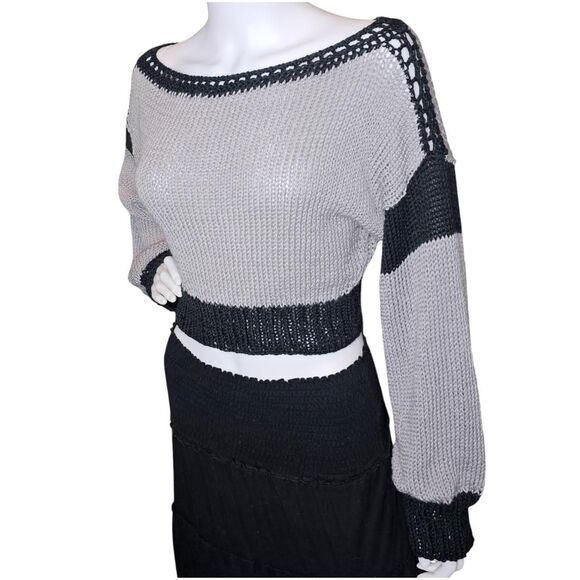 Handmade Knit Oversize Cropped Sweater – Grey & Black Colorblock - Picture 1 of 8